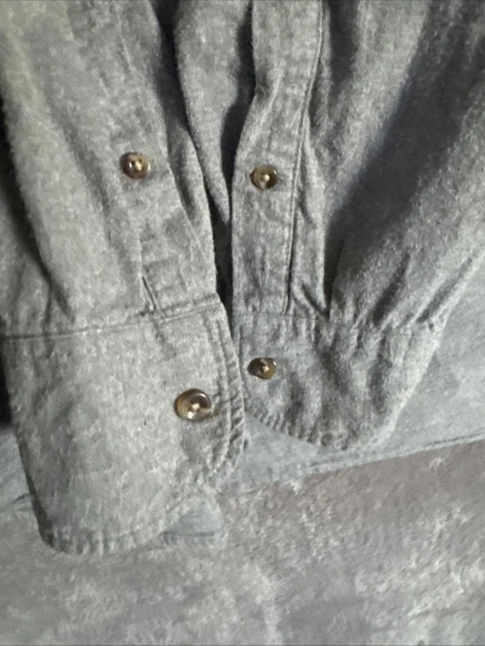 J.Crew Men's Brushed Twill Button Down Shirt Gray XL Classic Fit (FITS LIKE LRG)